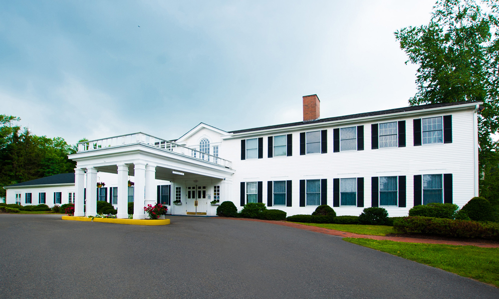 Litchfield Inn