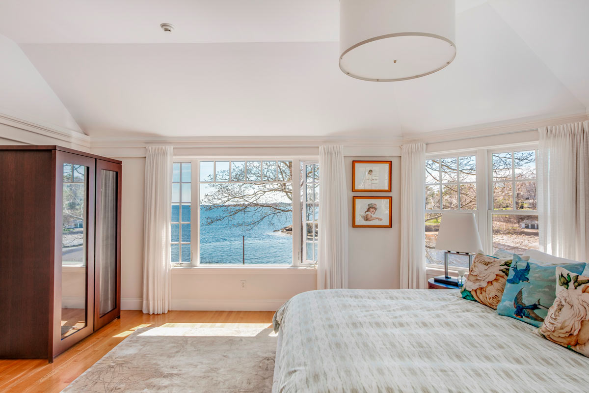Featured Real Estate: Year-Round Beauty in Manchester-by-the-Sea