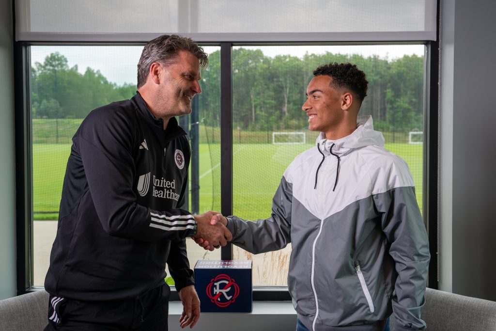15-year-old Peyton Miller becomes New England Revolution's youngest MLS  Homegrown Player signing
